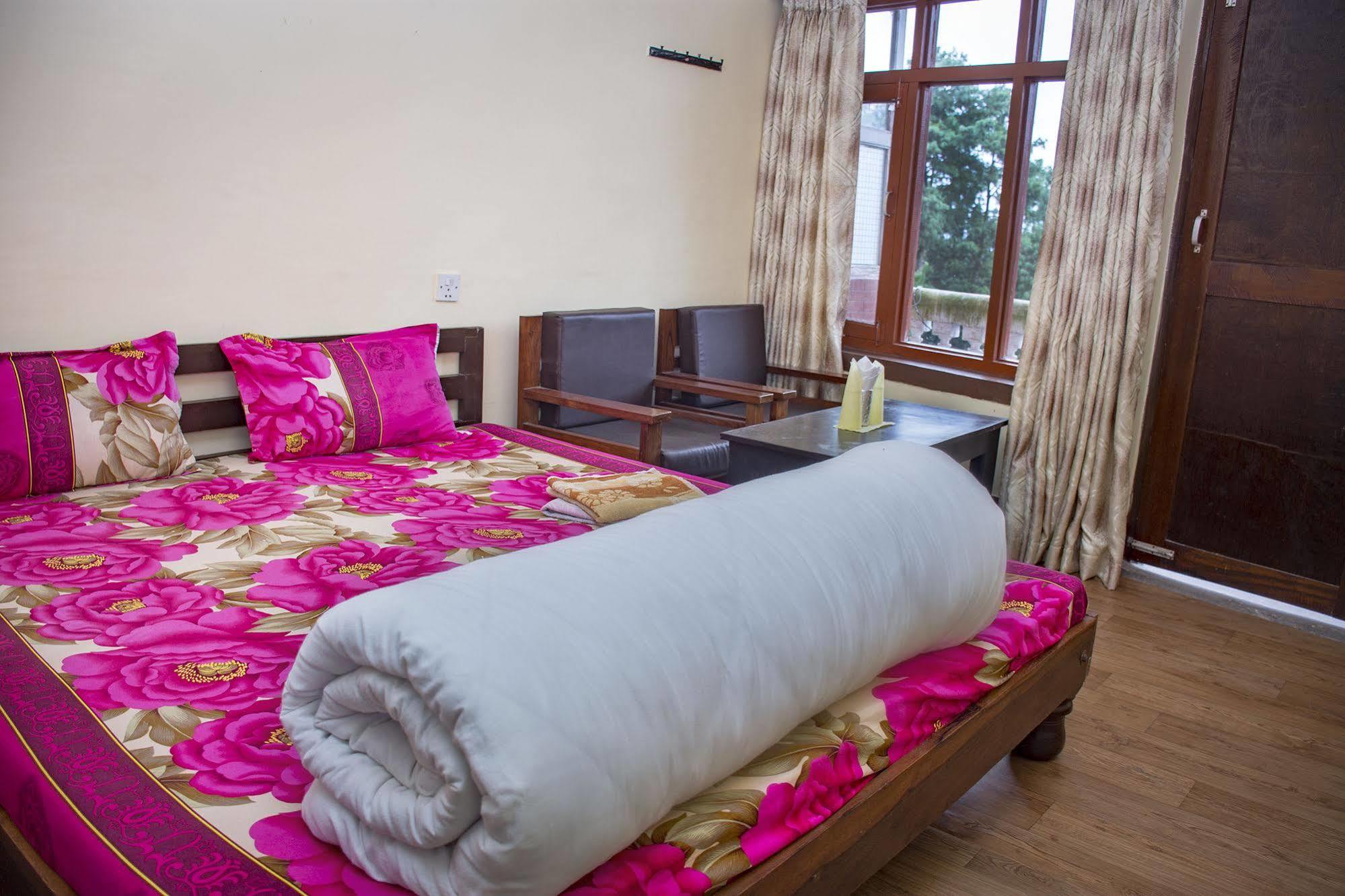 Langtang View Nagarkot Bed And Breakfast Екстер'єр фото